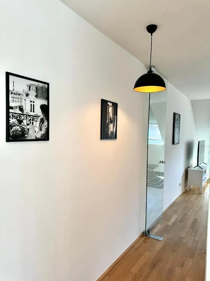 Residential Elegance: Yourvienna Classic Apartments In City Center Austria