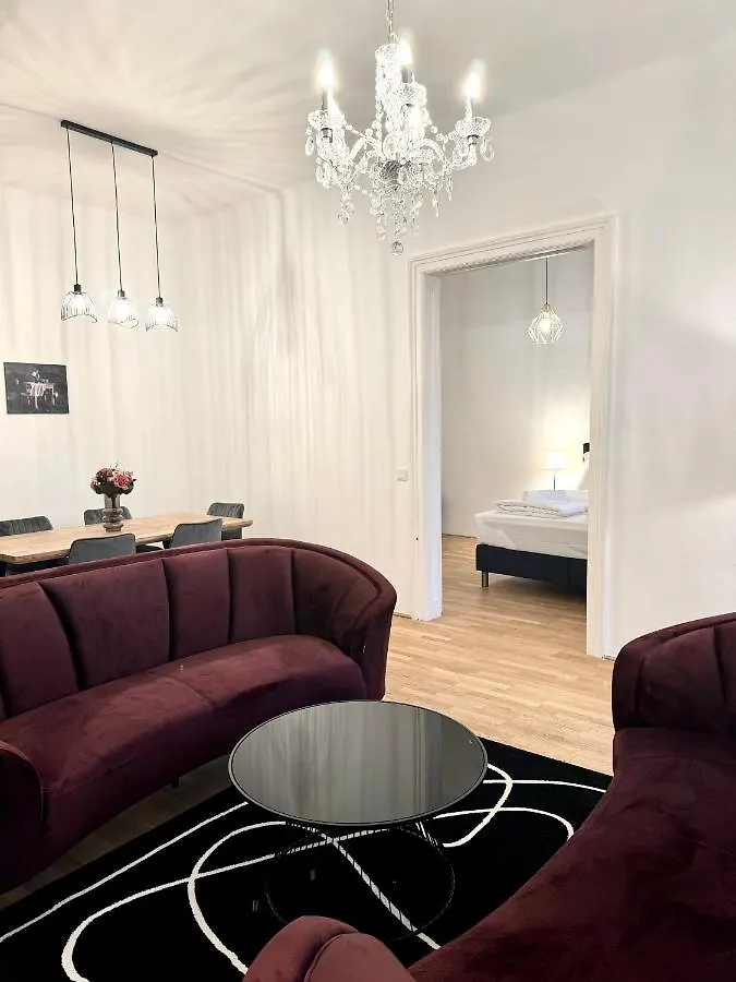 Residential Elegance: Yourvienna Classic Apartments In City Center Vienna