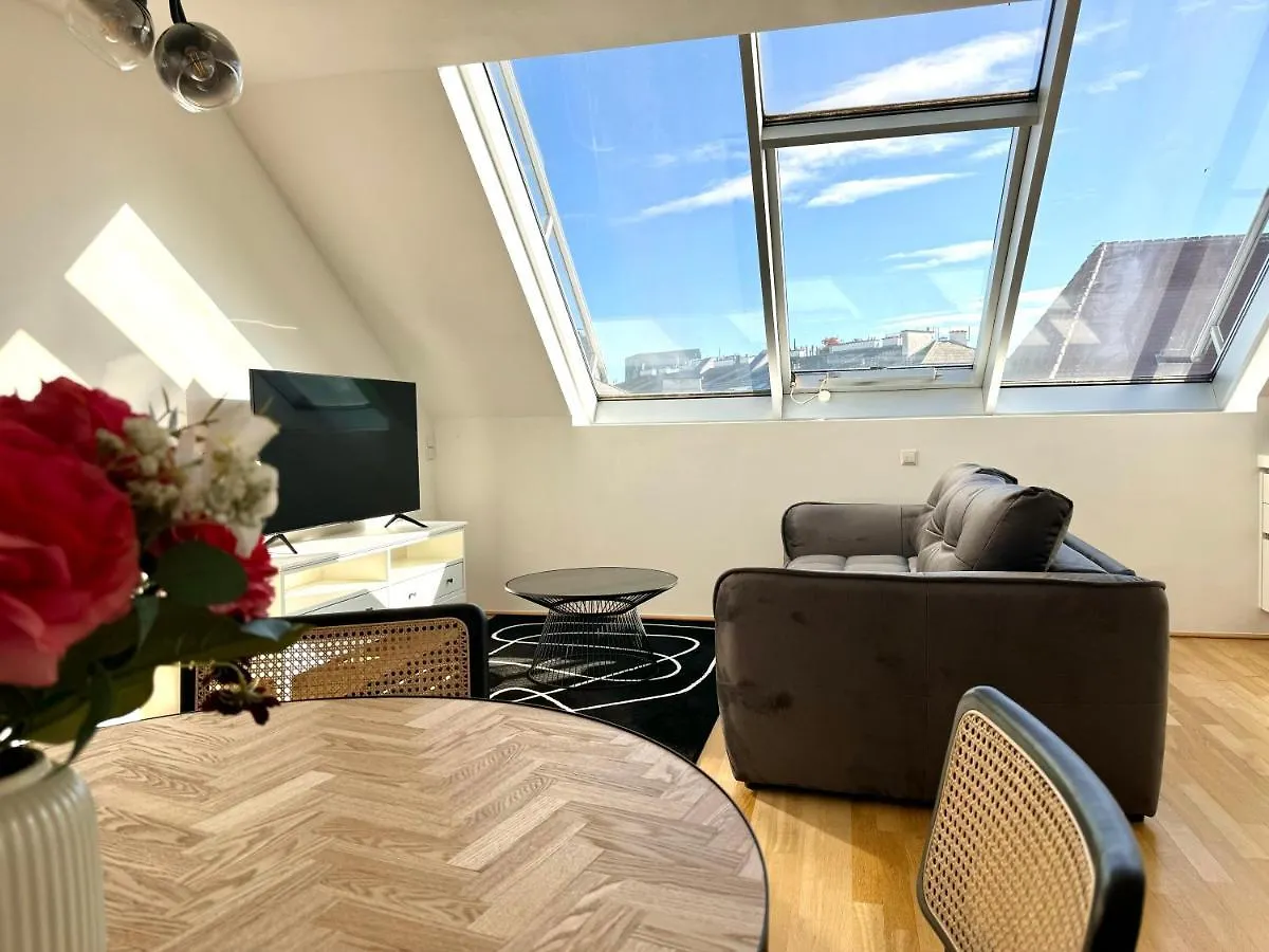 Residential Elegance: Yourvienna Classic Apartments In City Center Austria