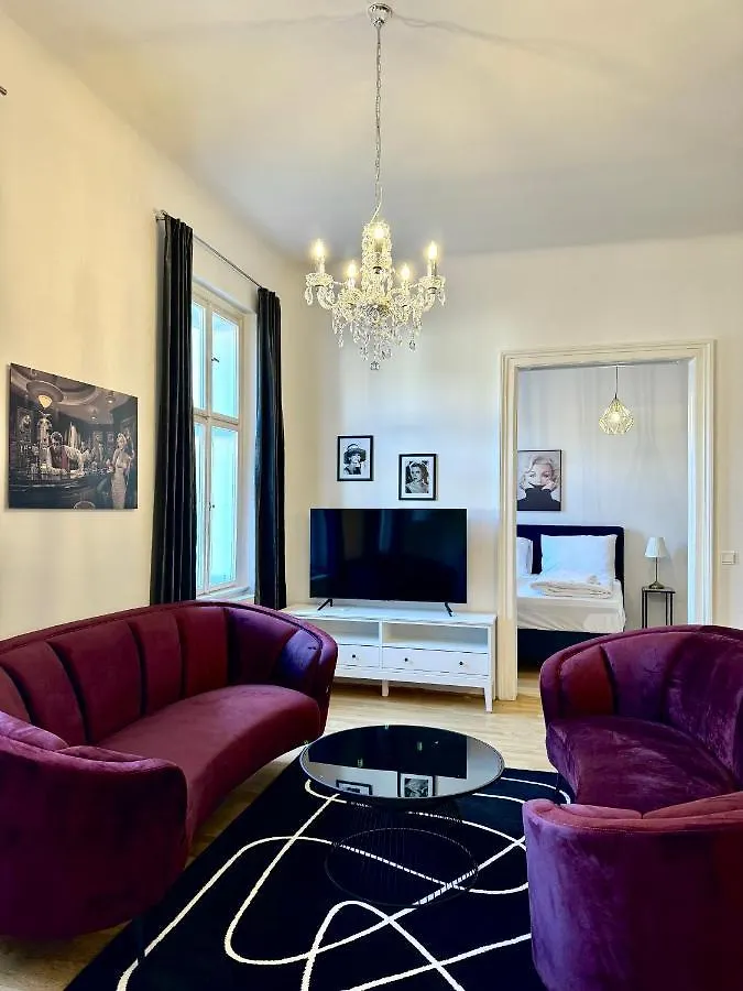 Residential Elegance: Yourvienna Classic Apartments In City Center