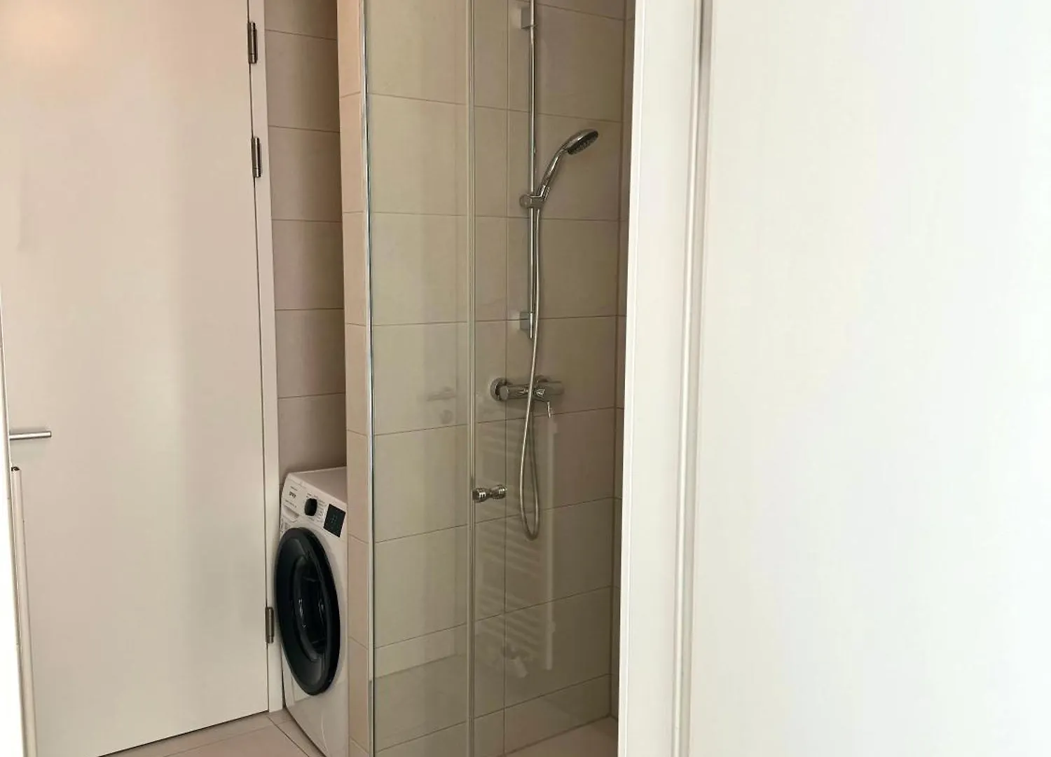 Residential Elegance: Yourvienna Classic Apartments In City Center