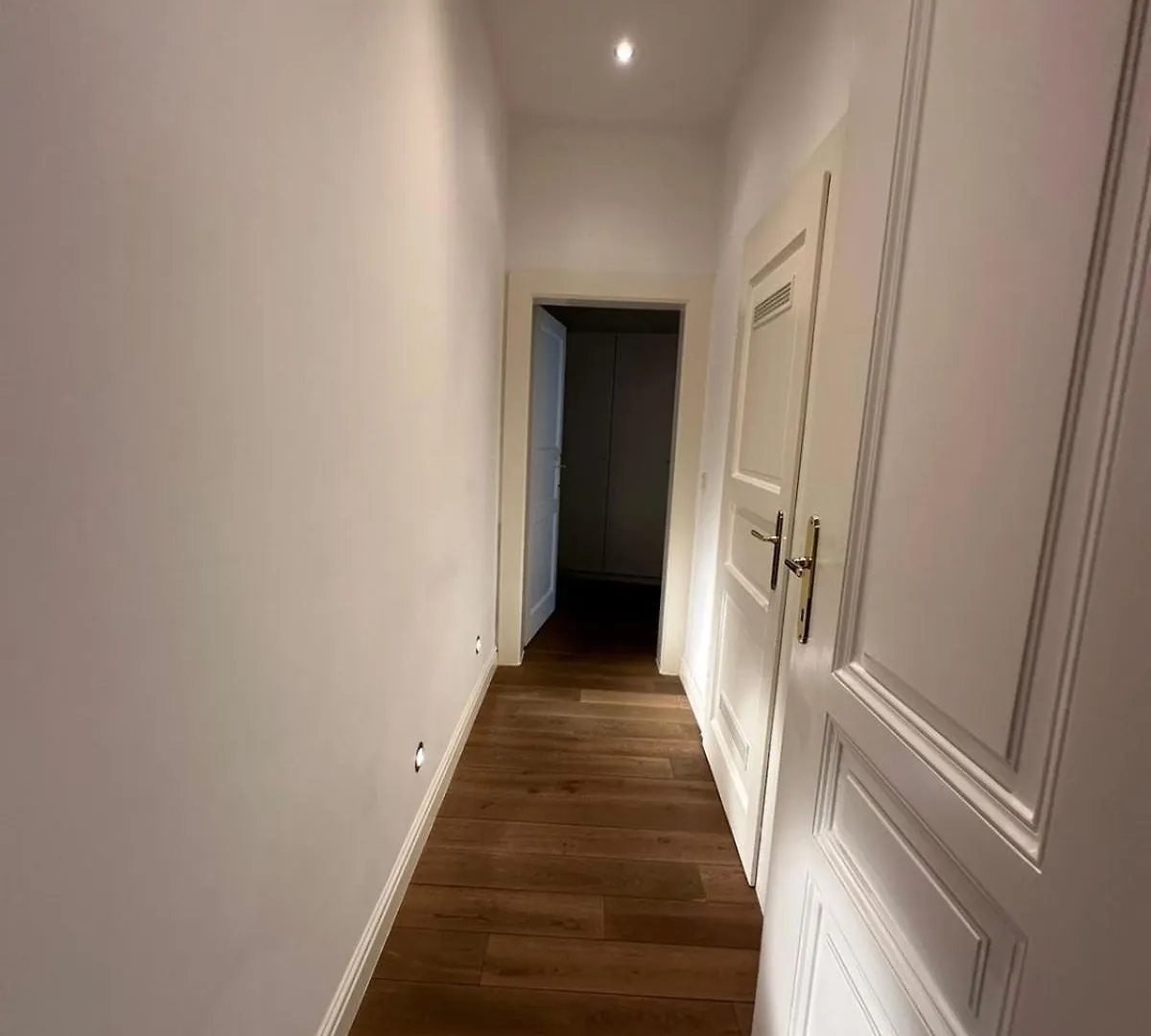 Residential Elegance: Yourvienna Classic Apartments In City Center  Vienna
