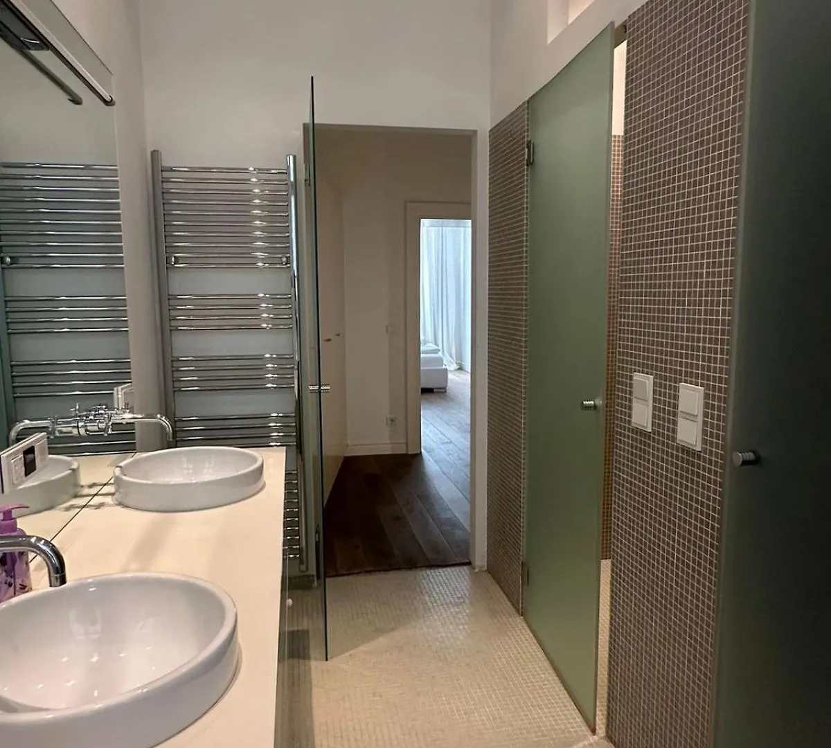 Residential Elegance: Yourvienna Classic Apartments In City Center